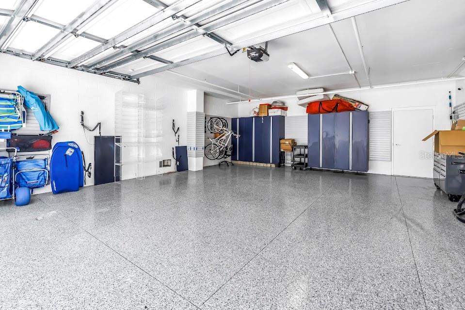 ONELLA CONDO - Residential