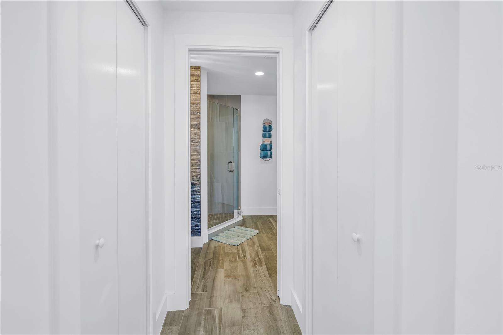 ONELLA CONDO - Residential