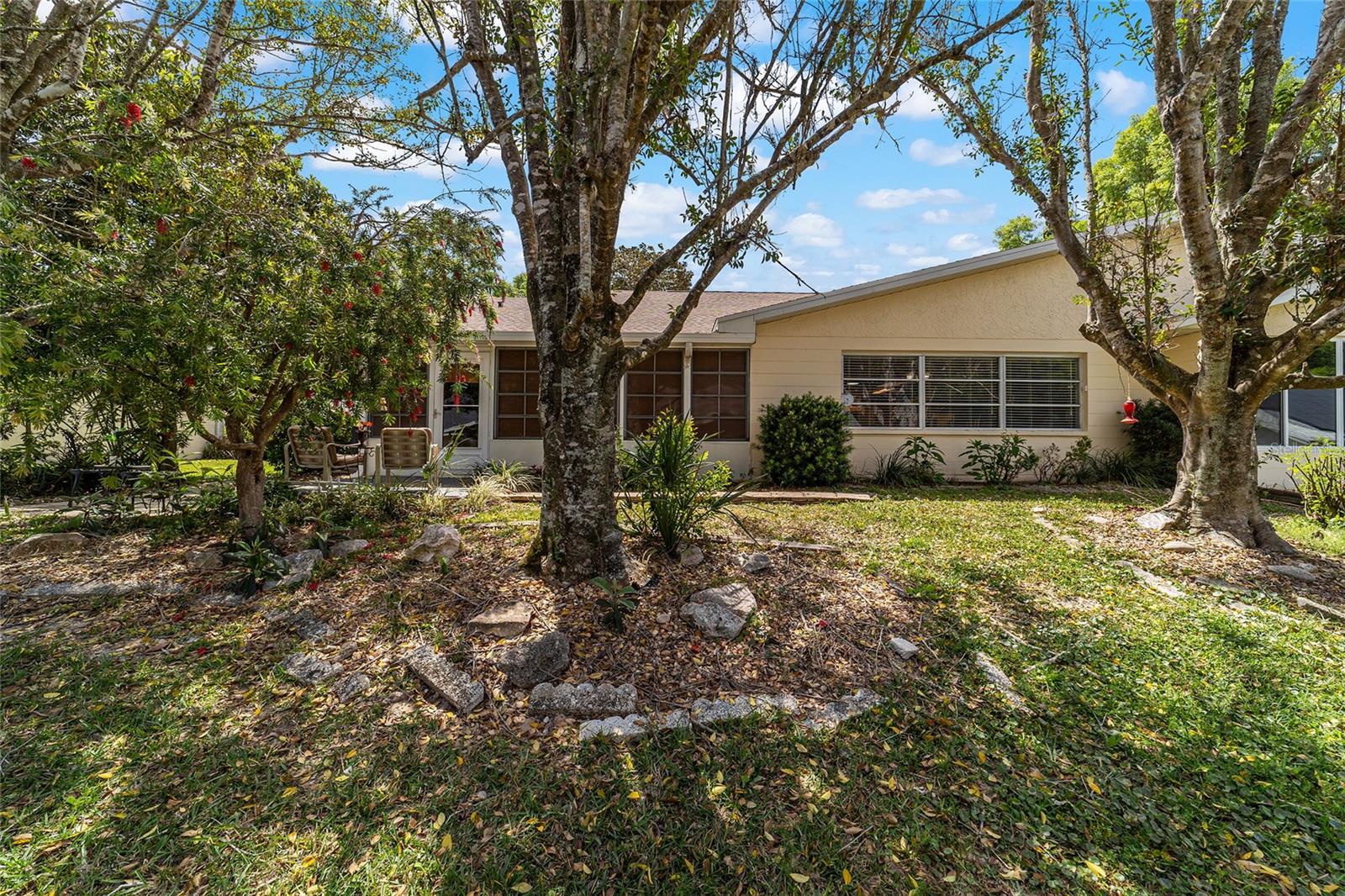 ON TOP OF THE WORLD - Residential