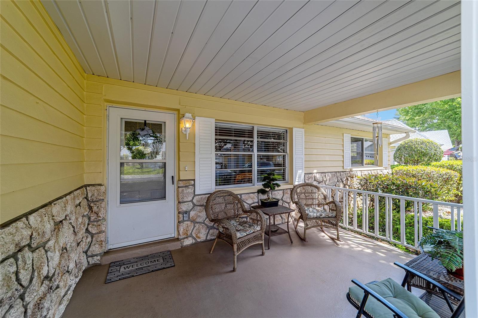 ON TOP OF THE WORLD - Residential