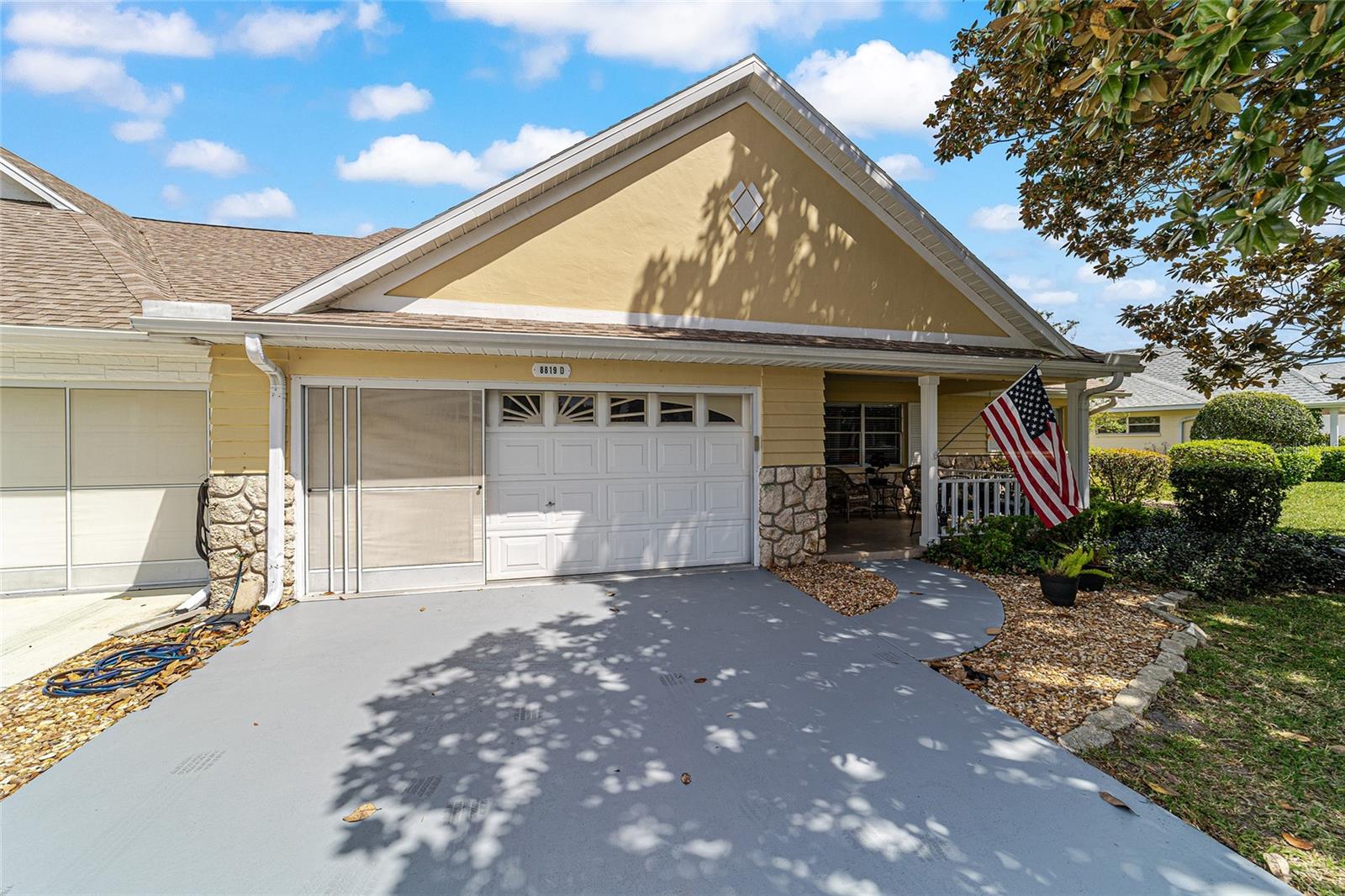 ON TOP OF THE WORLD - Residential