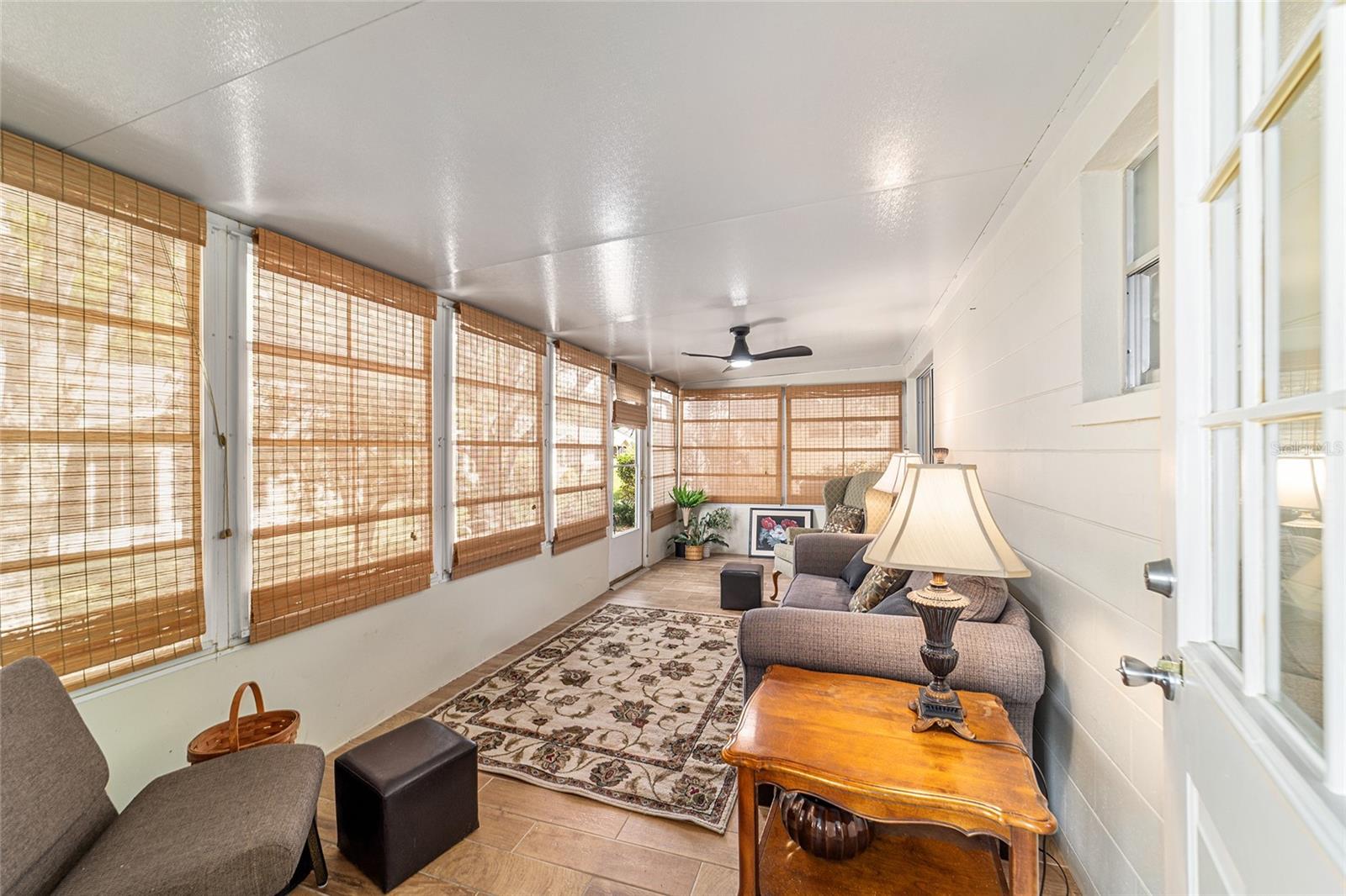 ON TOP OF THE WORLD - Residential