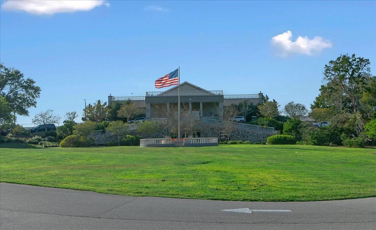 ON TOP OF THE WORLD - Residential