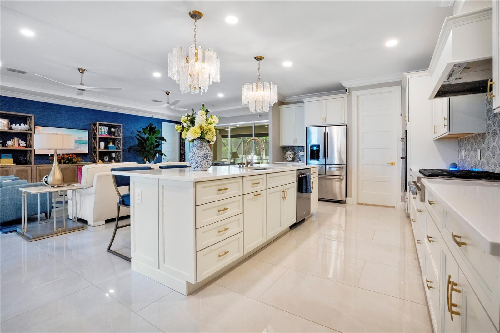 PALM COVE ESTATES - Residential