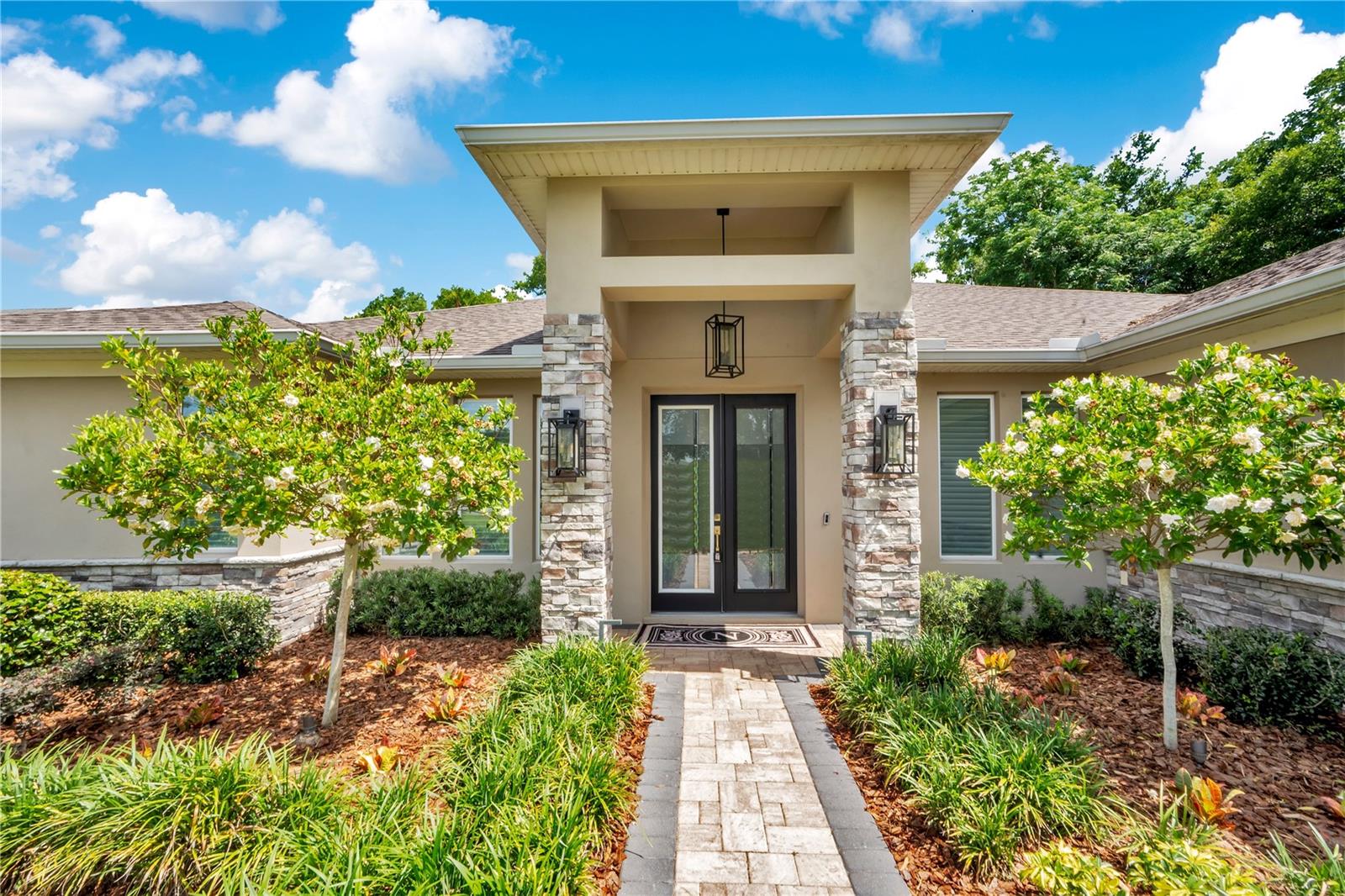 PALM COVE ESTATES - Residential