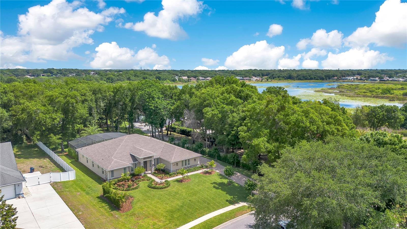 PALM COVE ESTATES - Residential