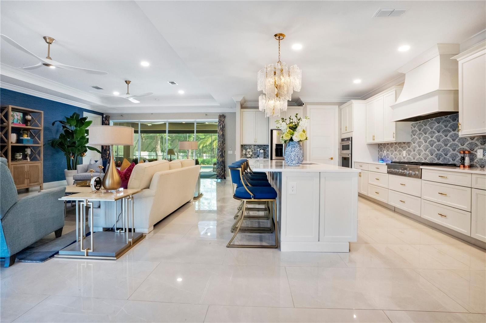 PALM COVE ESTATES - Residential