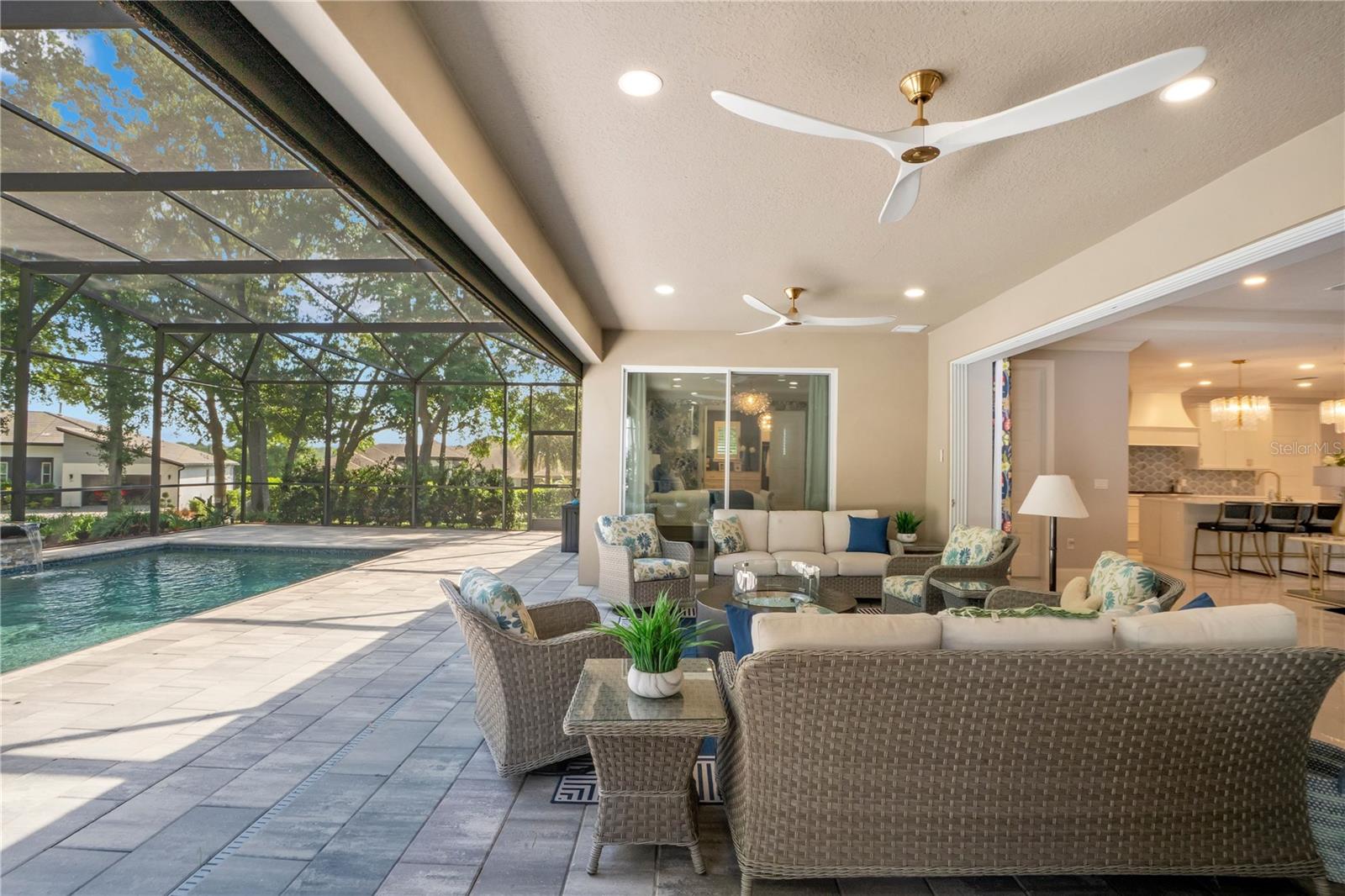 PALM COVE ESTATES - Residential