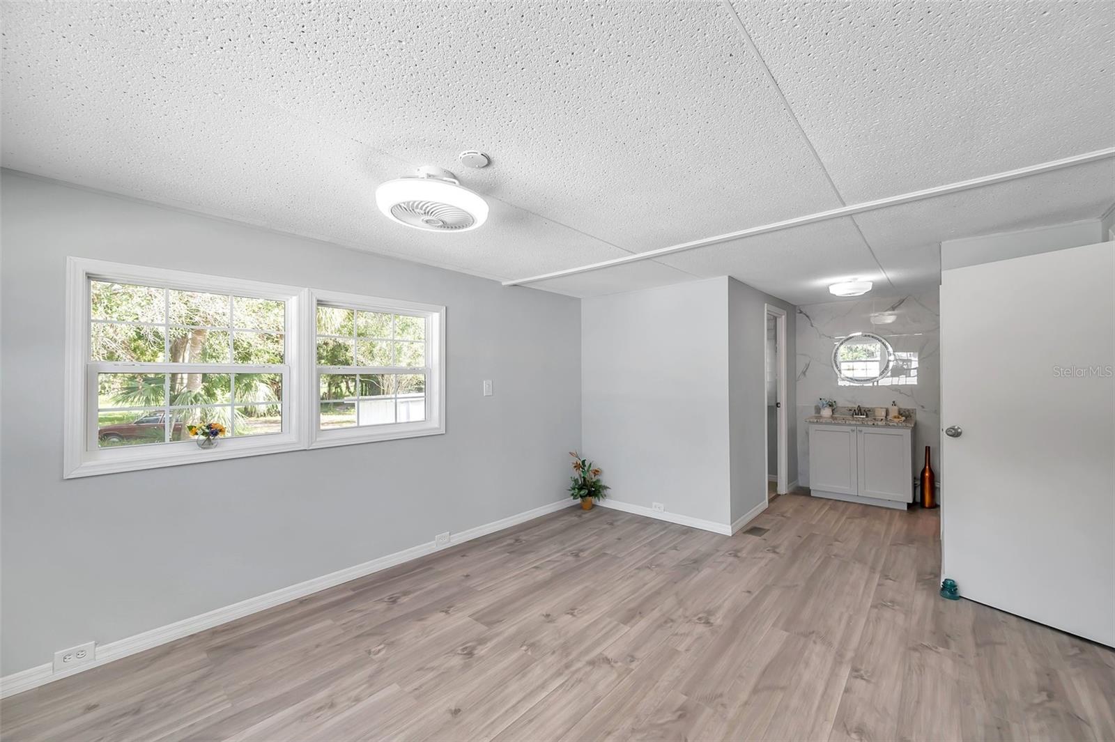 BUENA VISTA MANOR - Residential