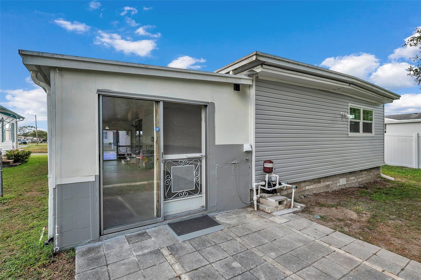 BUENA VISTA MANOR - Residential