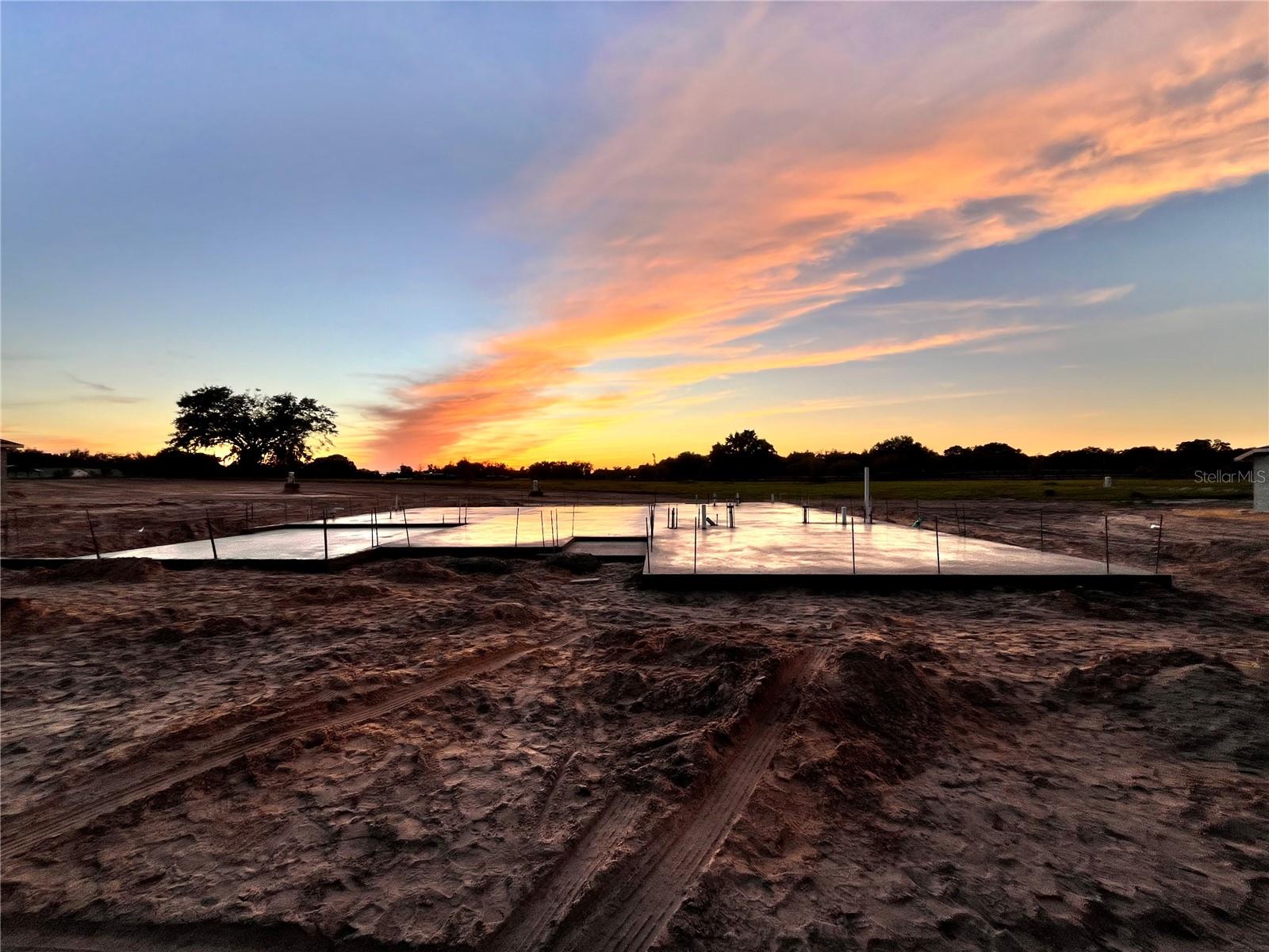 SILVER SPRINGS ACRES - Residential