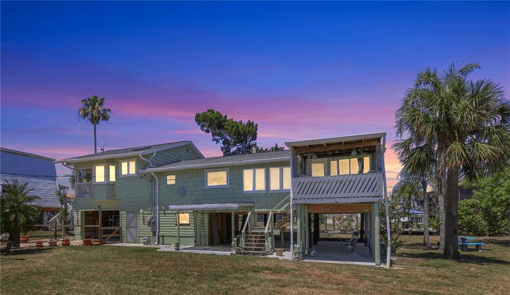 Photo of 6400 Driftwood Drive, Hudson, FL 34667 (MLS # TB8429263)