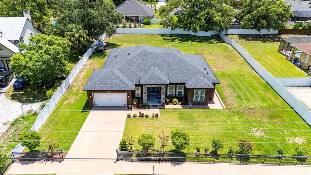 Photo of 17601 Hanna Road, Lutz, FL 33549 (MLS # TB8530596)