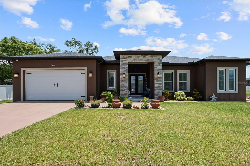 Photo of 17601 Hanna Road, Lutz, FL 33549 (MLS # TB8530596)