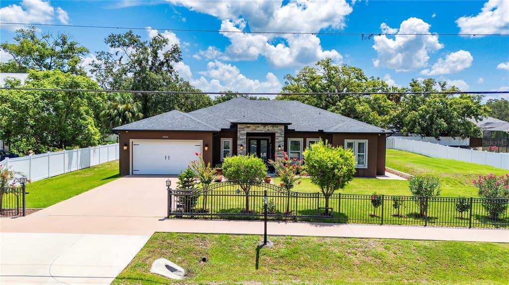 Photo of 17601 Hanna Road, Lutz, FL 33549 (MLS # TB8530596)