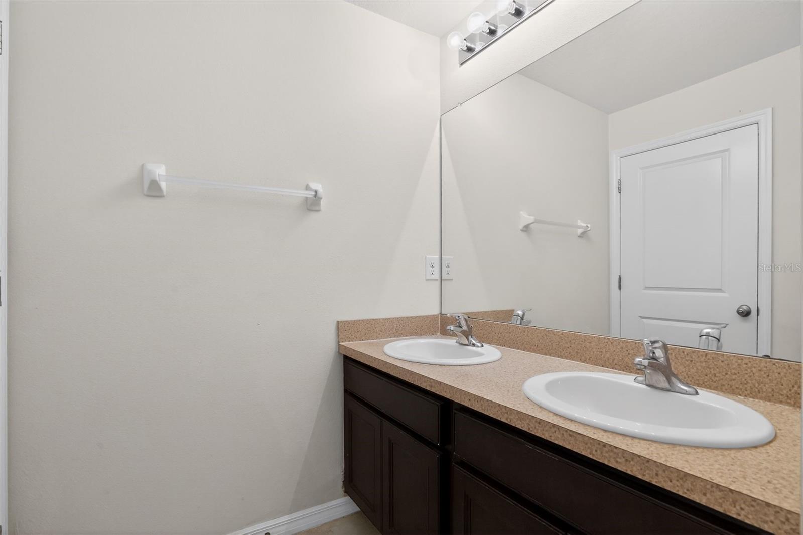 RIVERVIEW MEADOWS PH 2 - Residential