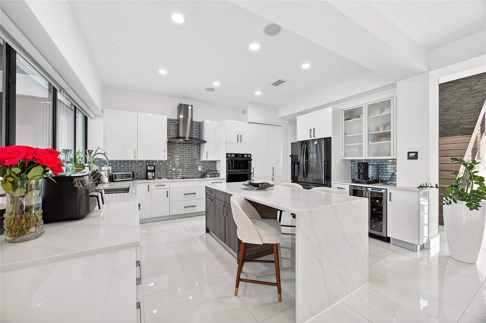 EAGLE CRK PH 1C-2-VLG F - Residential Lease