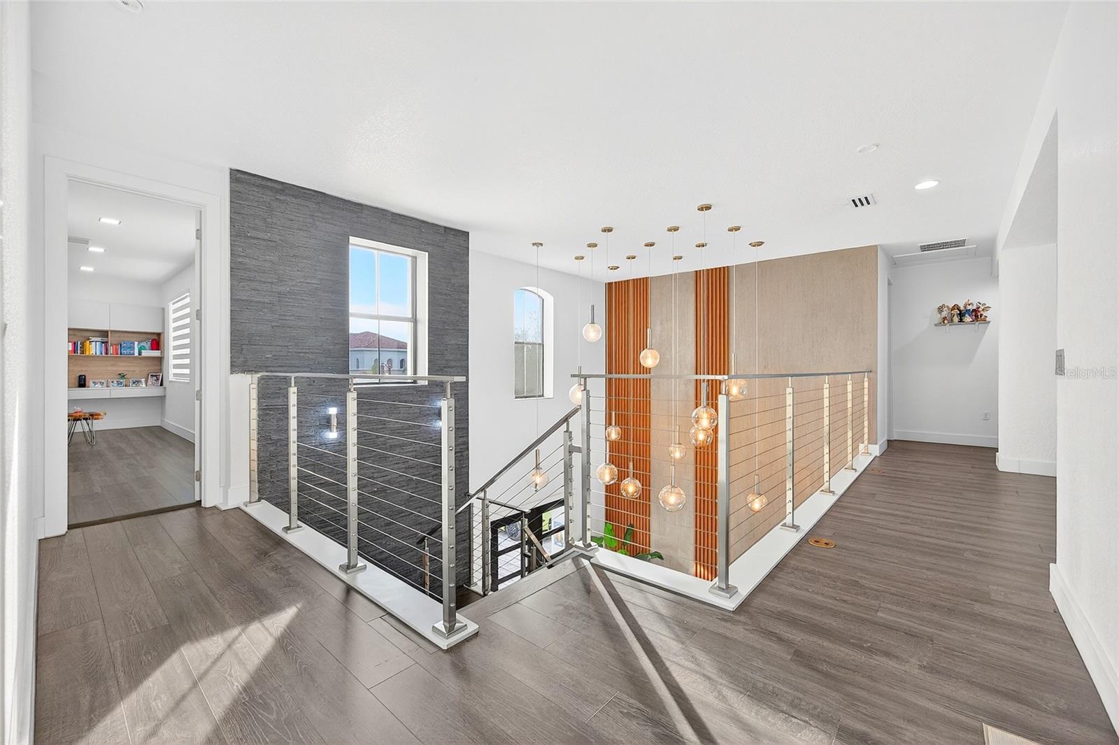 EAGLE CRK PH 1C-2-VLG F - Residential Lease