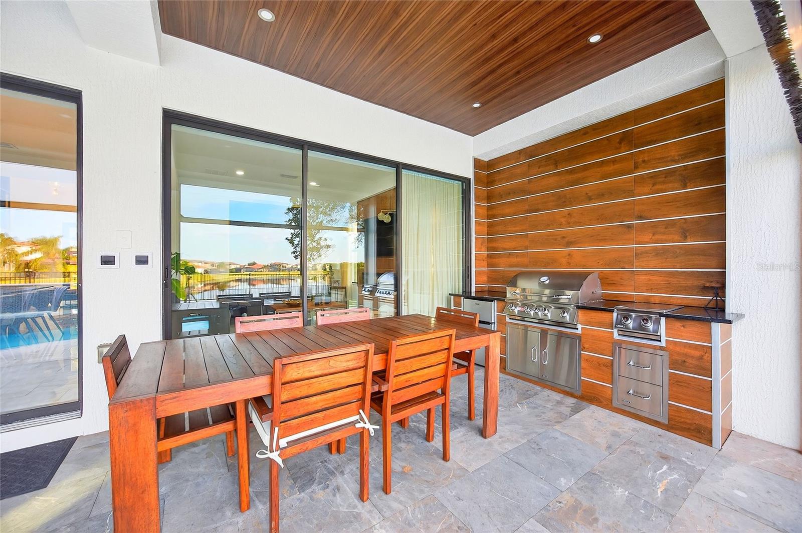 EAGLE CRK PH 1C-2-VLG F - Residential Lease