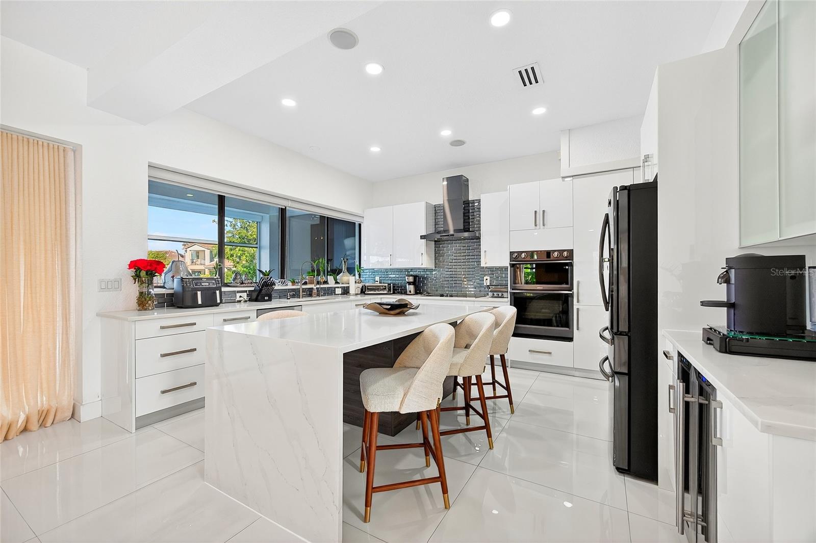 EAGLE CRK PH 1C-2-VLG F - Residential Lease