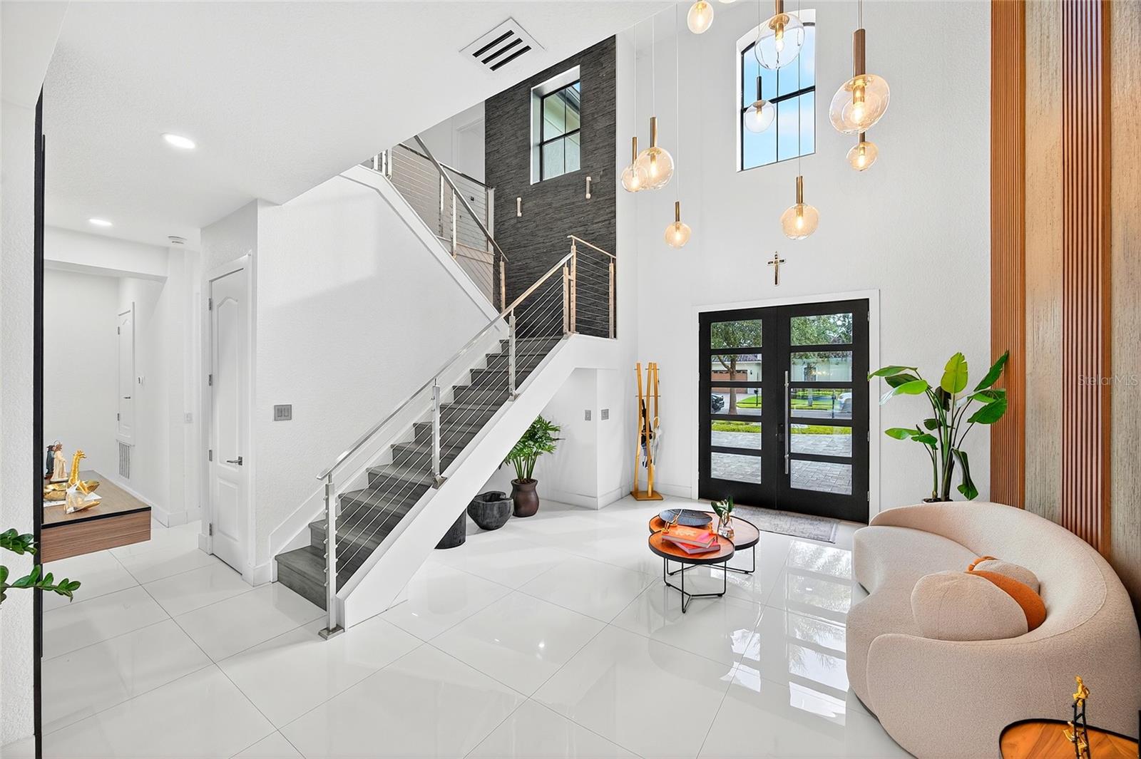 EAGLE CRK PH 1C-2-VLG F - Residential Lease