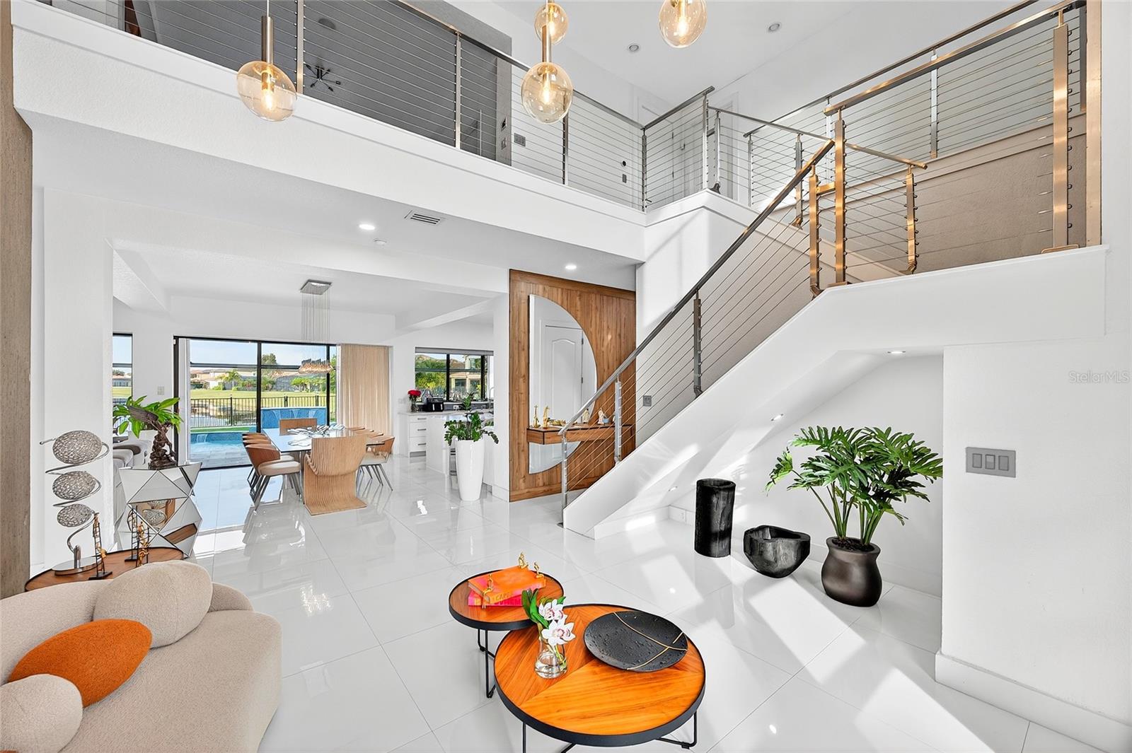 EAGLE CRK PH 1C-2-VLG F - Residential Lease