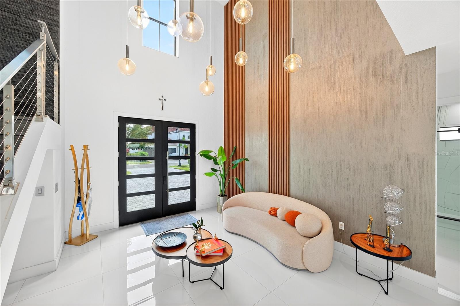 EAGLE CRK PH 1C-2-VLG F - Residential Lease