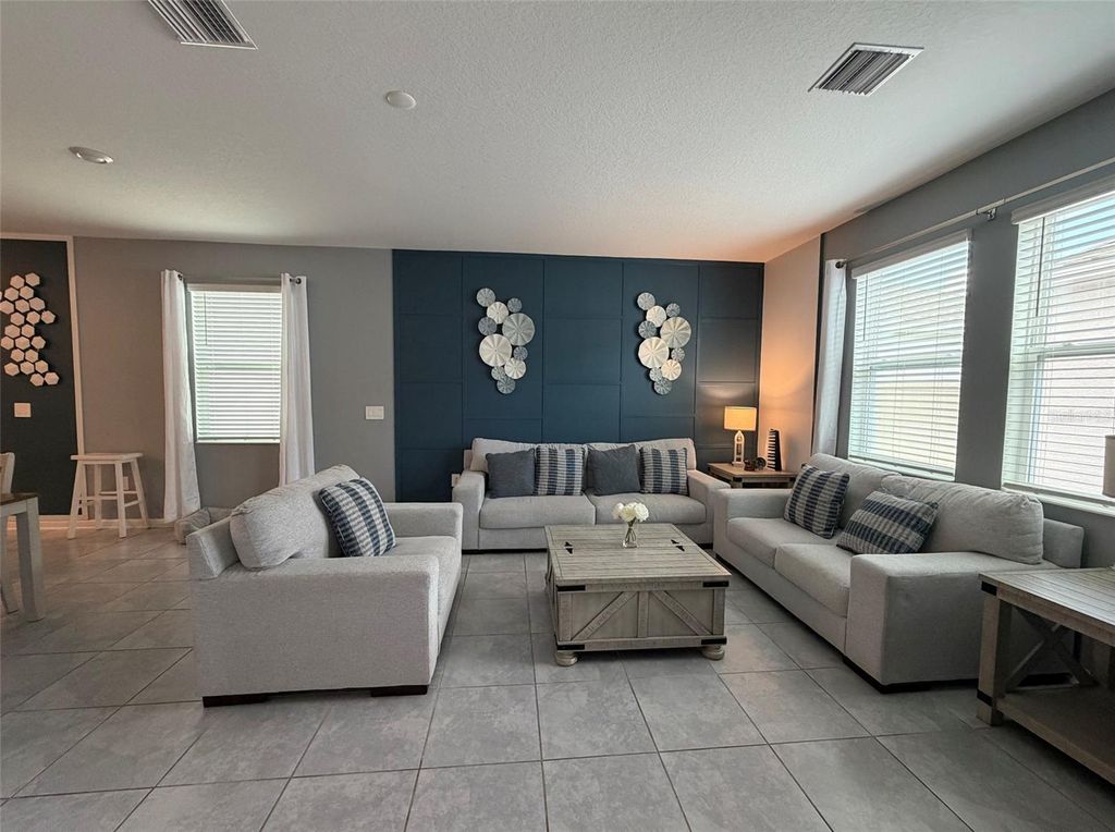 Photo of 1944 Tohoqua Boulevard, Kissimmee, FL 34744 (MLS # S5150916)