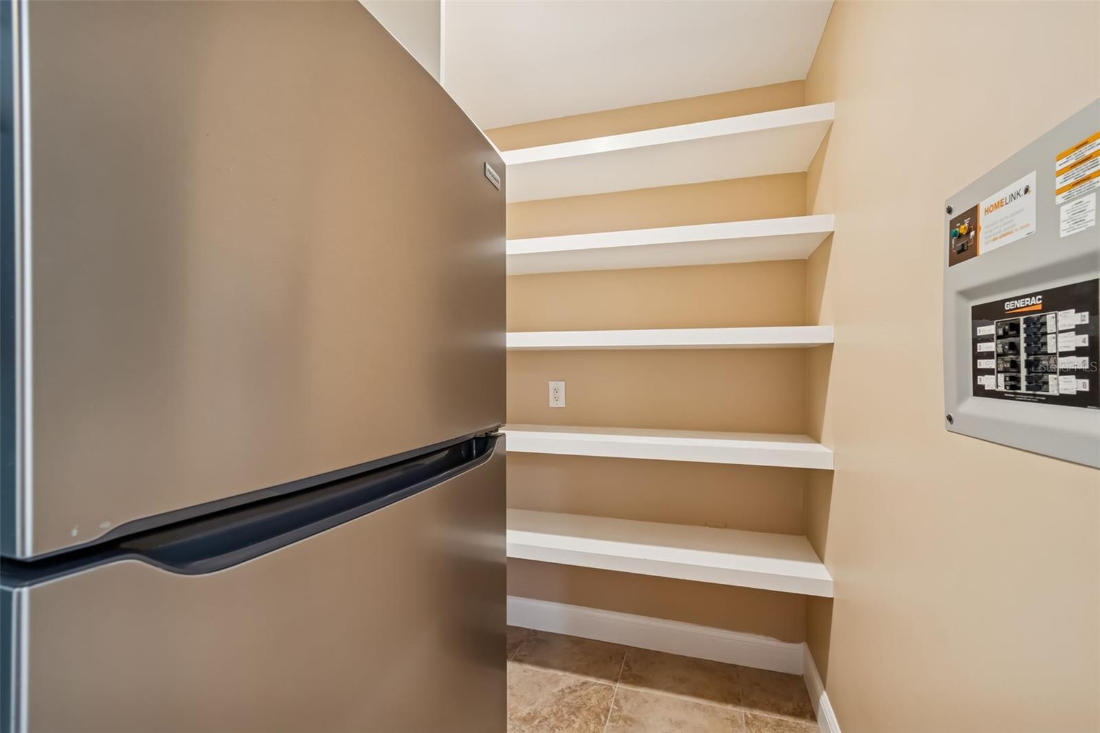 CARROLLWOOD SUB UN 27 - Residential