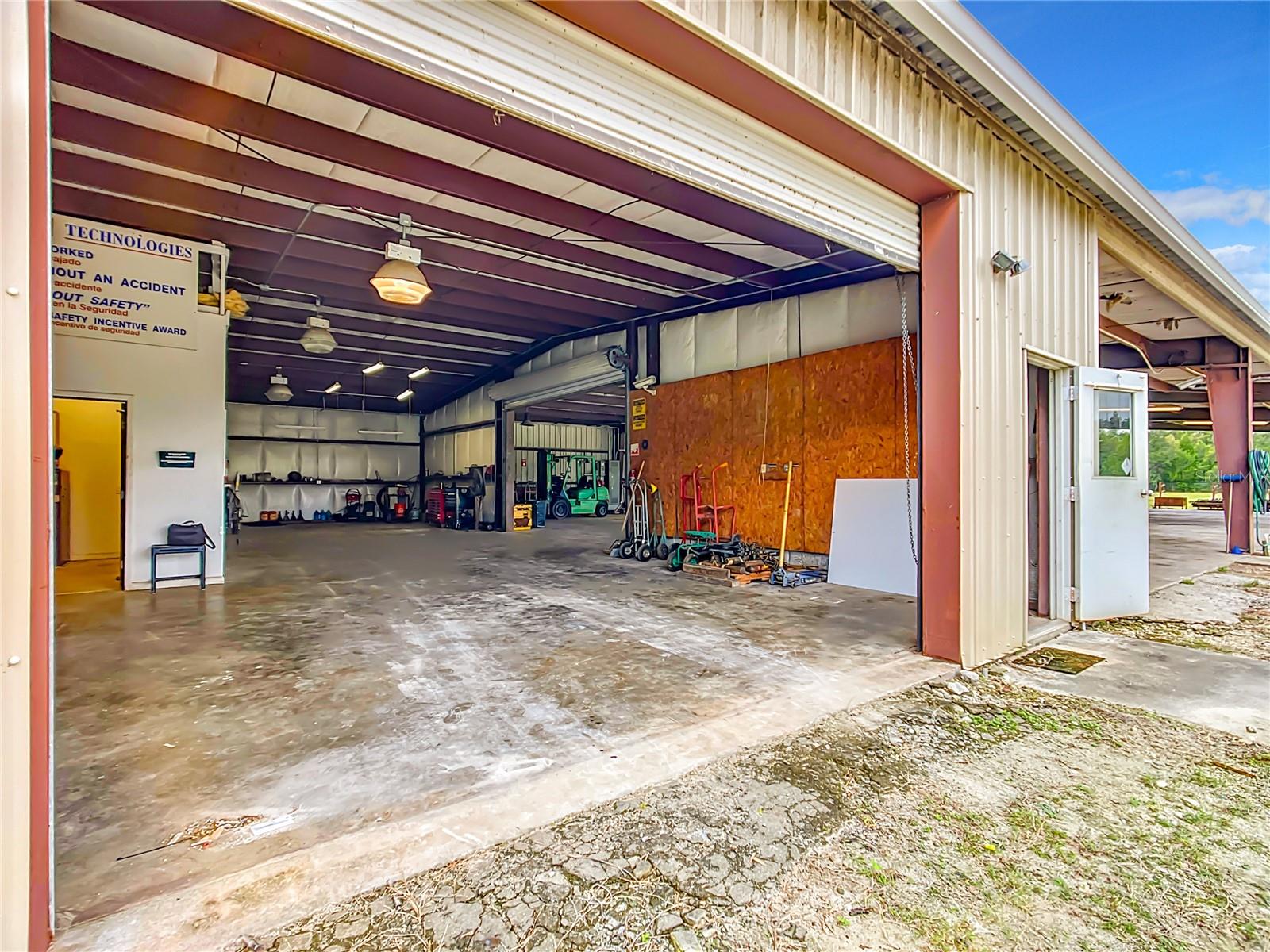 FLORIAN INDUST PARK - Commercial Sale