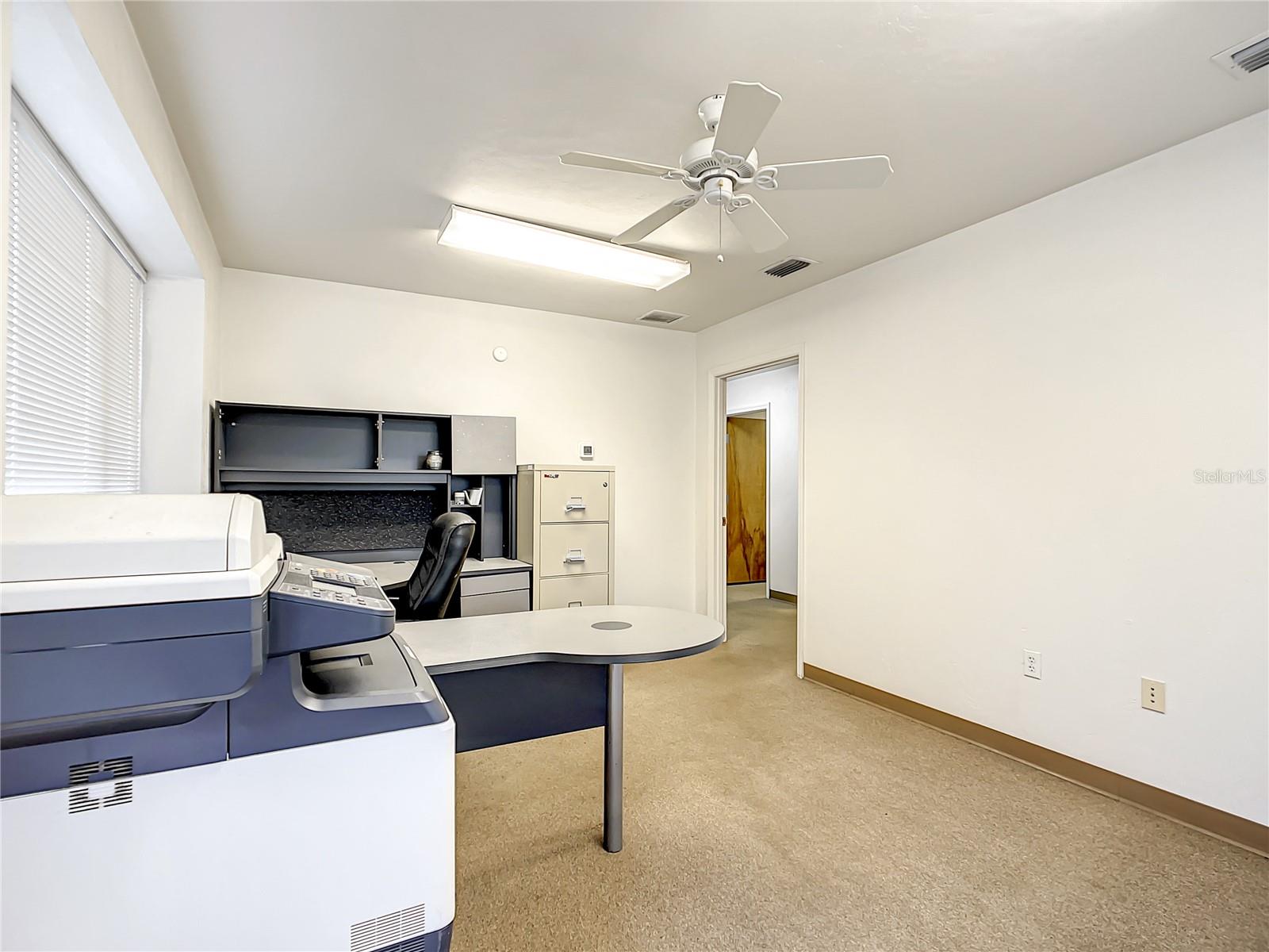 FLORIAN INDUST PARK - Commercial Sale