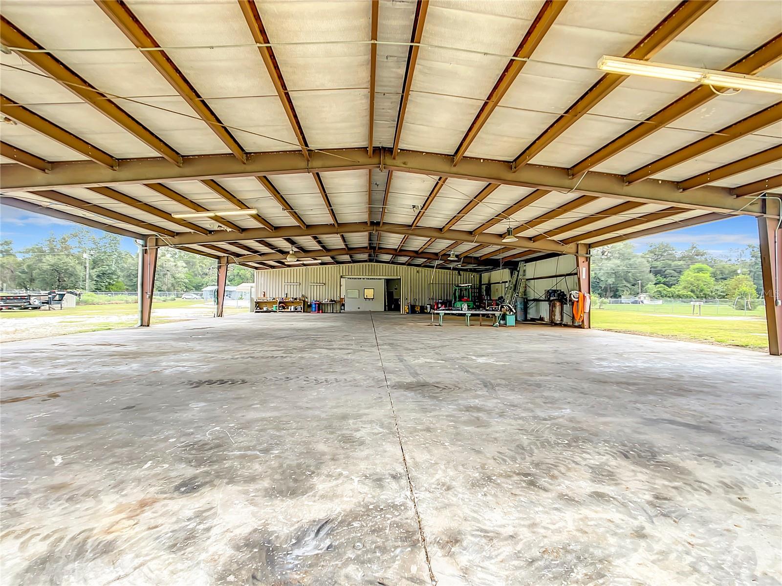 FLORIAN INDUST PARK - Commercial Sale