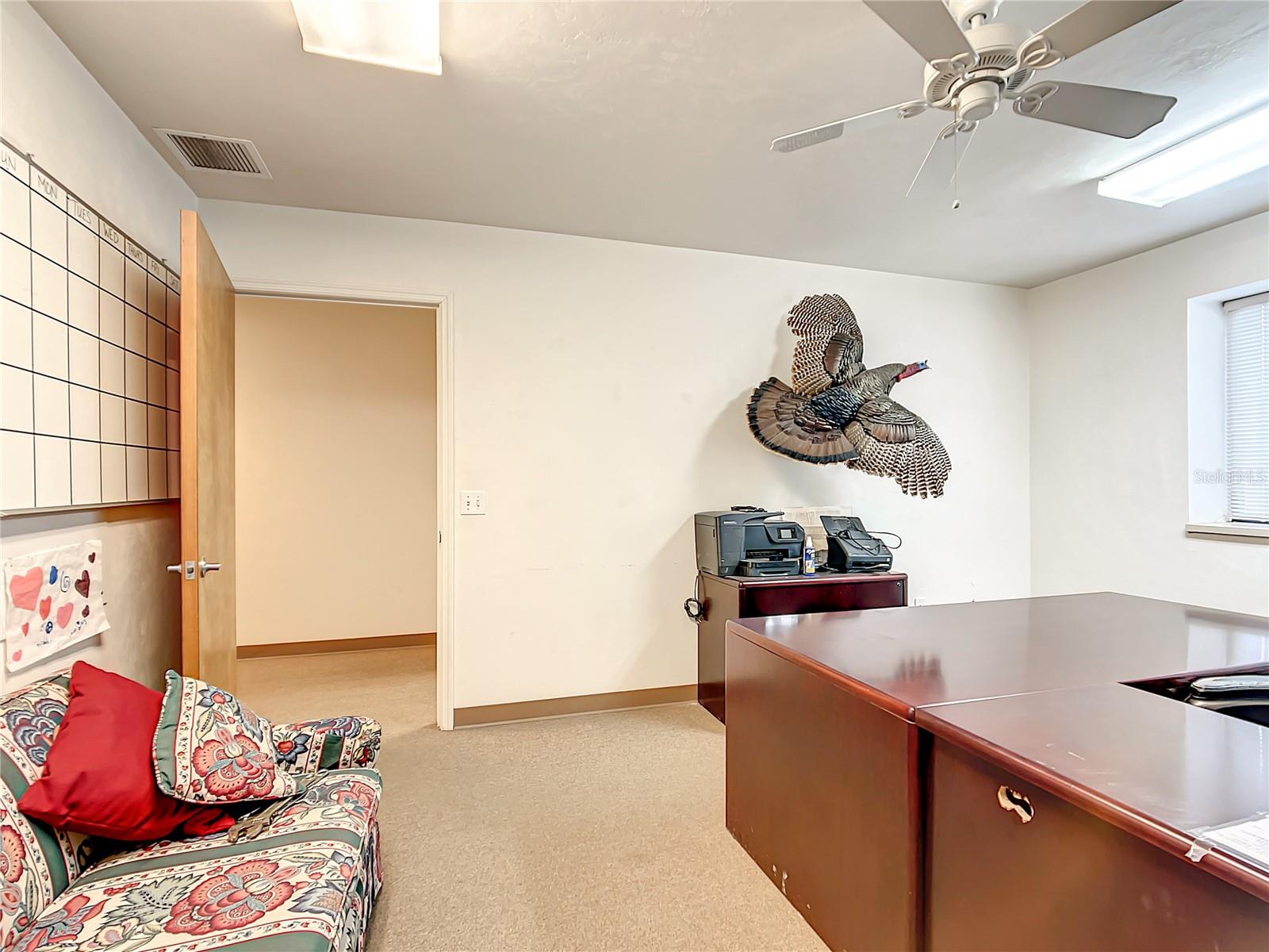 FLORIAN INDUST PARK - Commercial Sale