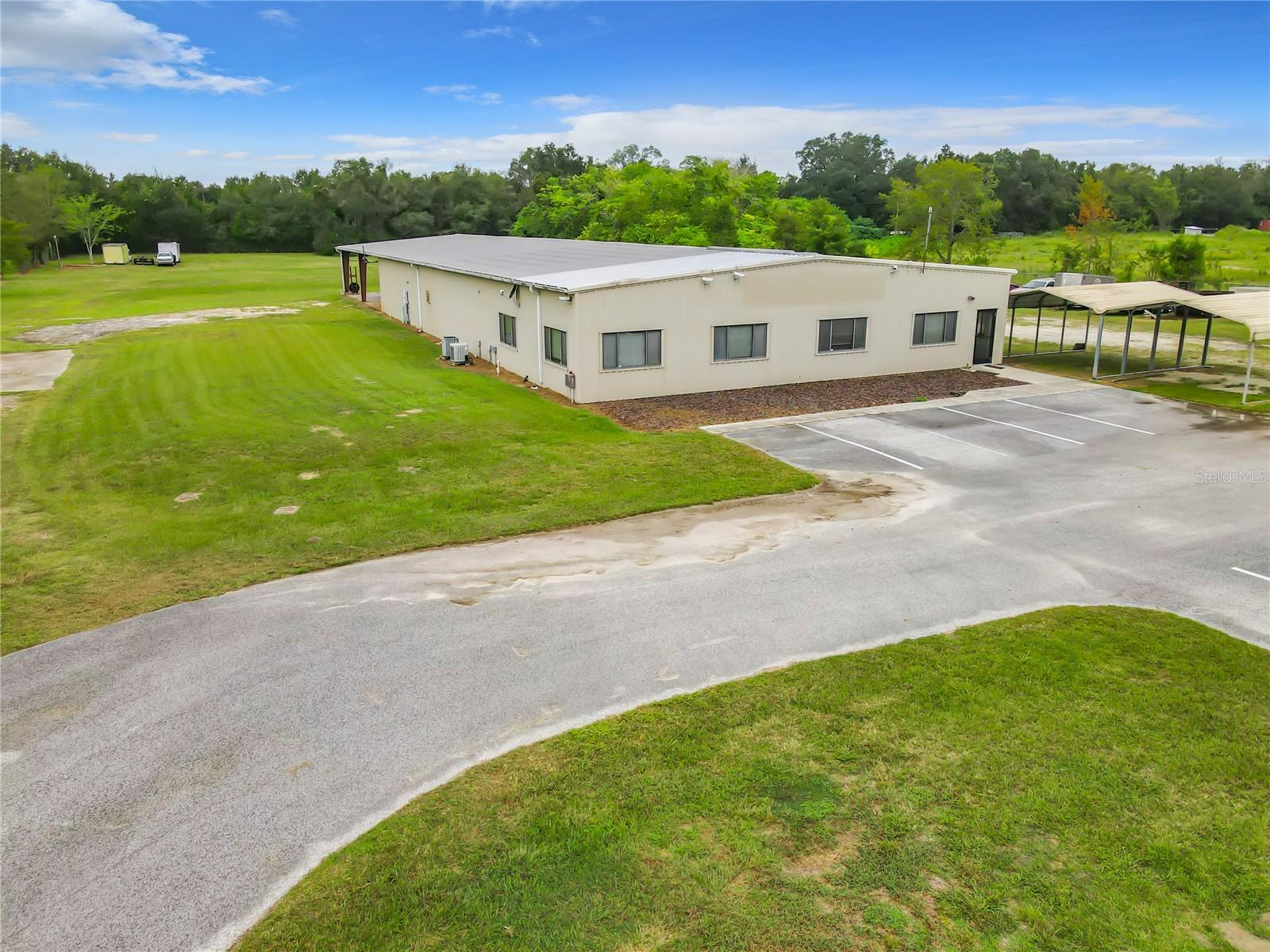 FLORIAN INDUST PARK - Commercial Sale