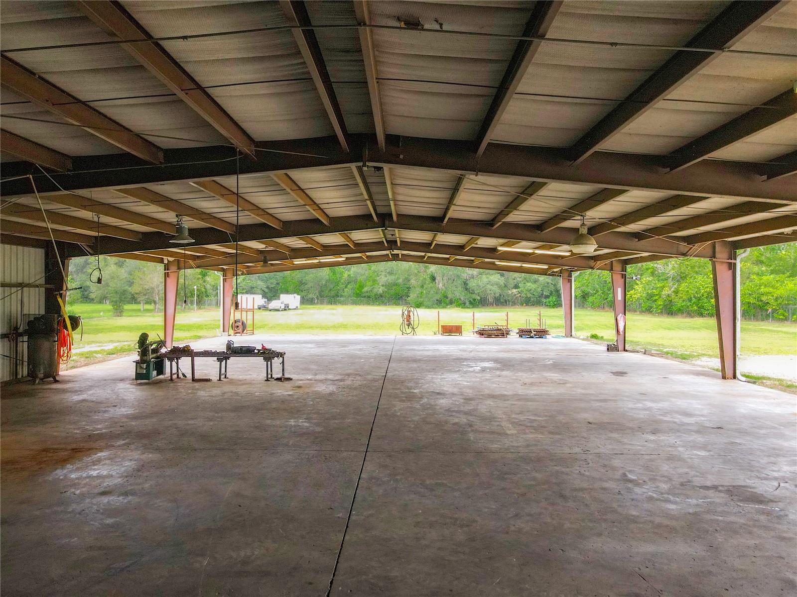 FLORIAN INDUST PARK - Commercial Sale