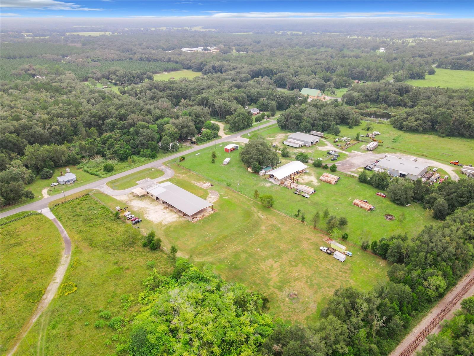 FLORIAN INDUST PARK - Commercial Sale