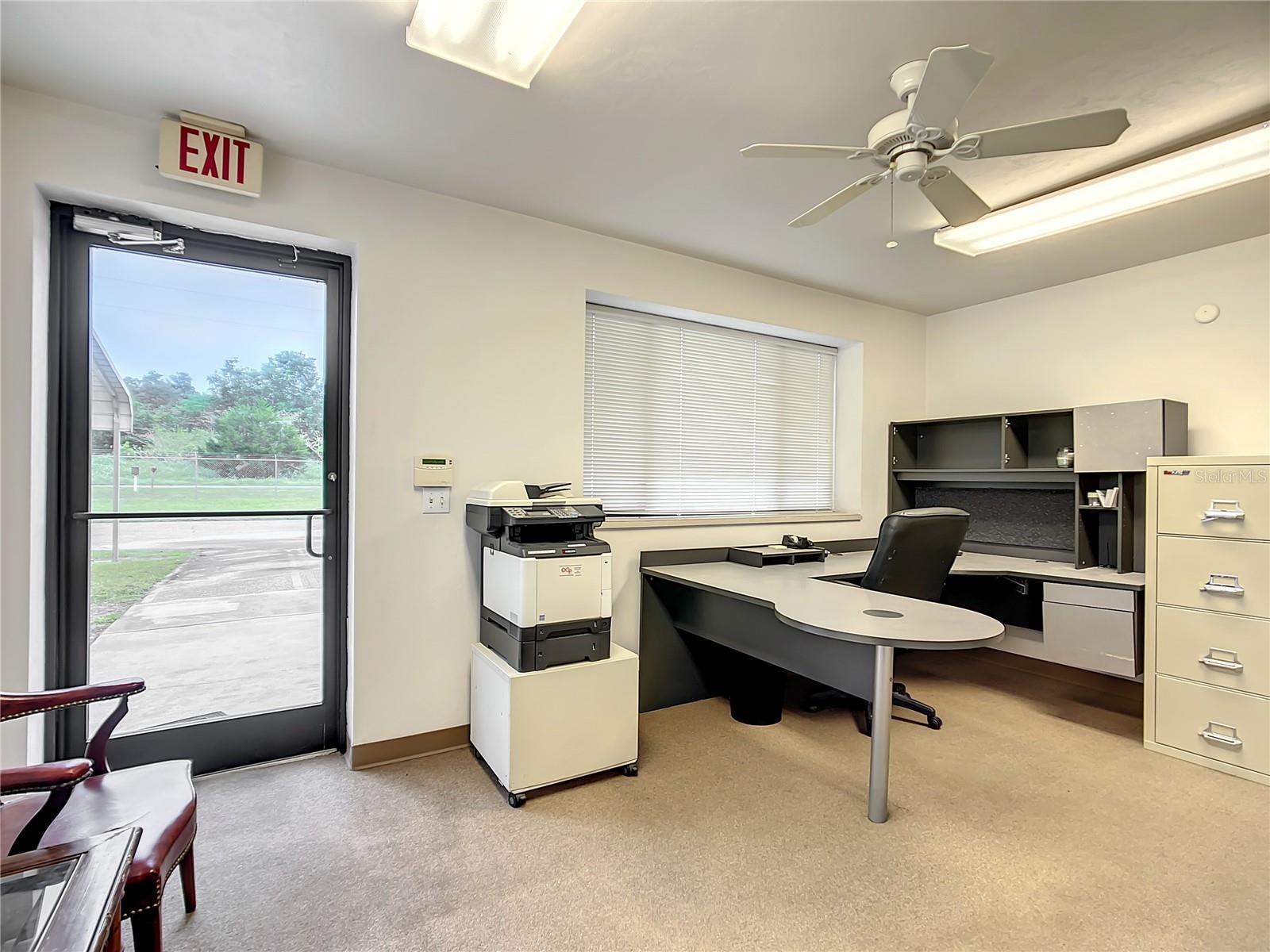 FLORIAN INDUST PARK - Commercial Sale