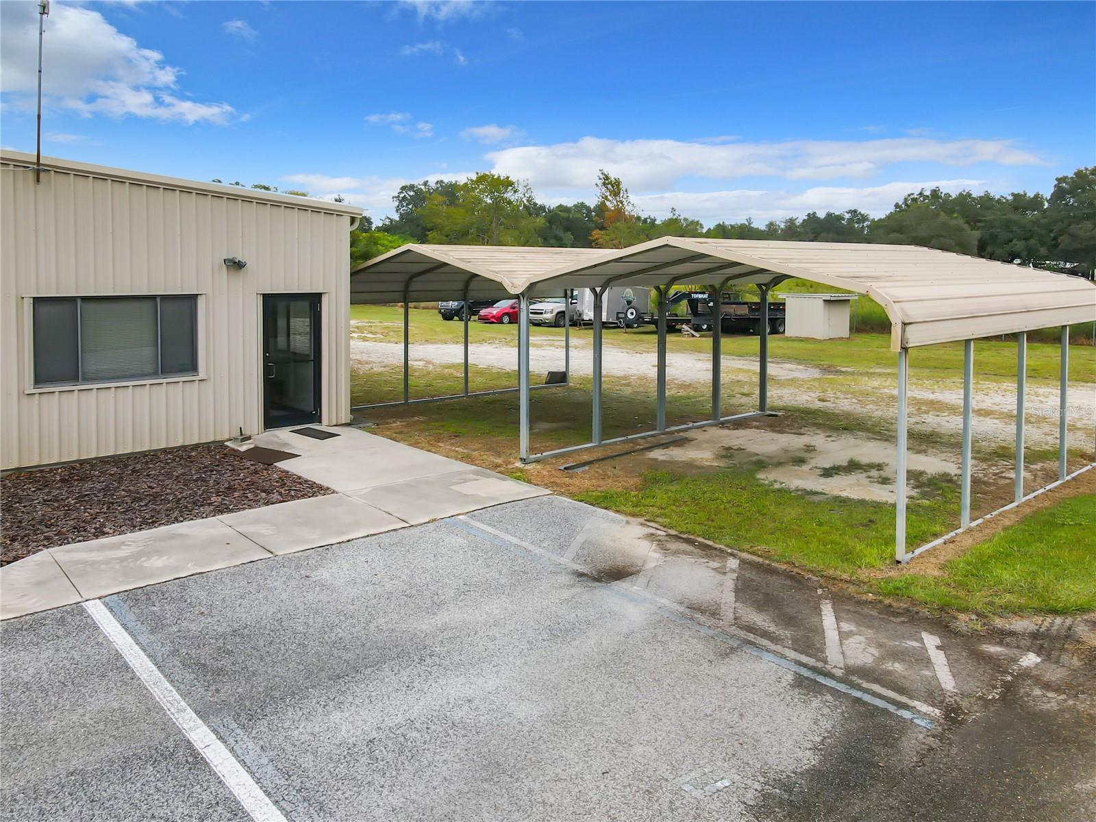 FLORIAN INDUST PARK - Commercial Sale