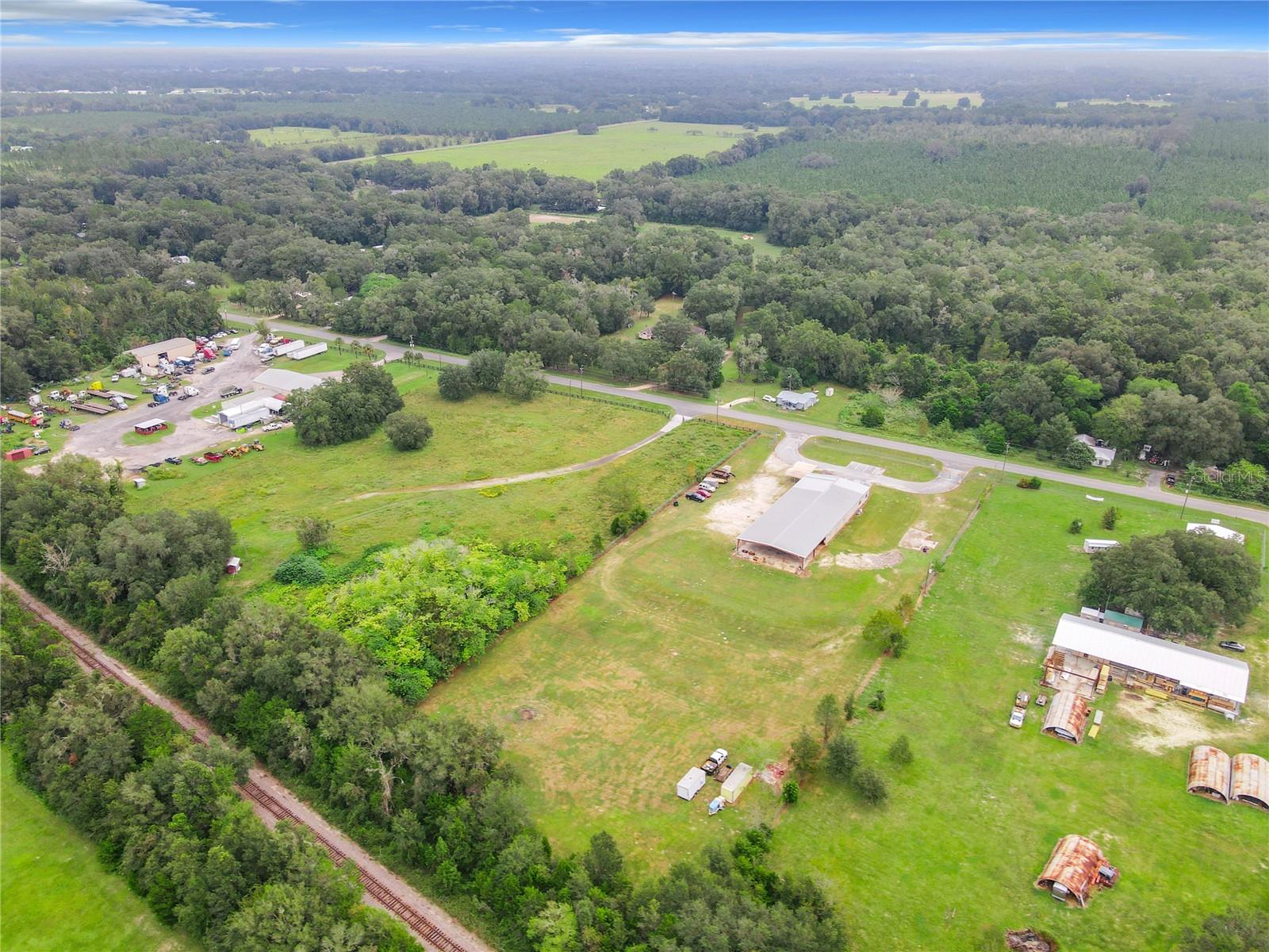 FLORIAN INDUST PARK - Commercial Sale