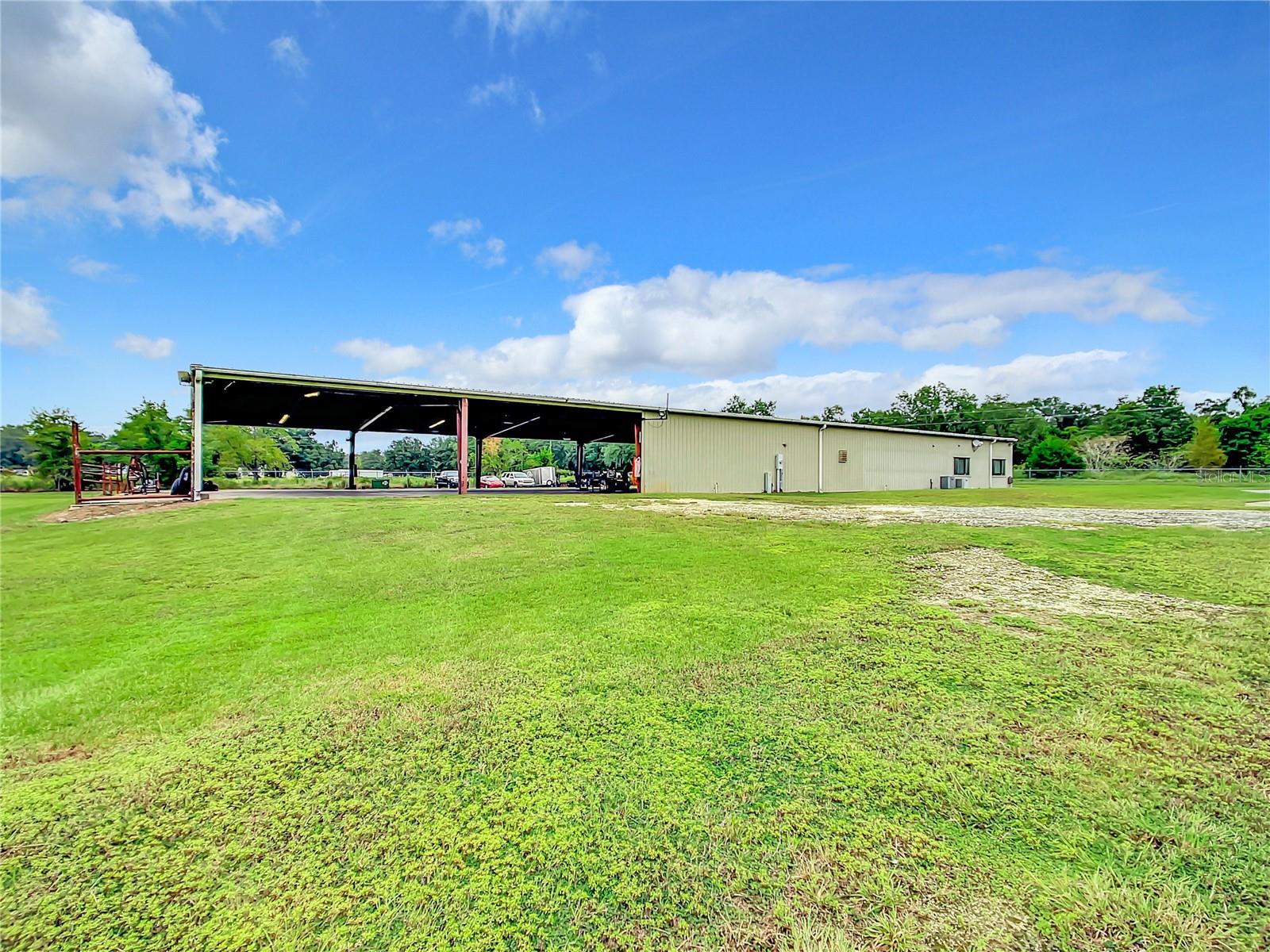 FLORIAN INDUST PARK - Commercial Sale