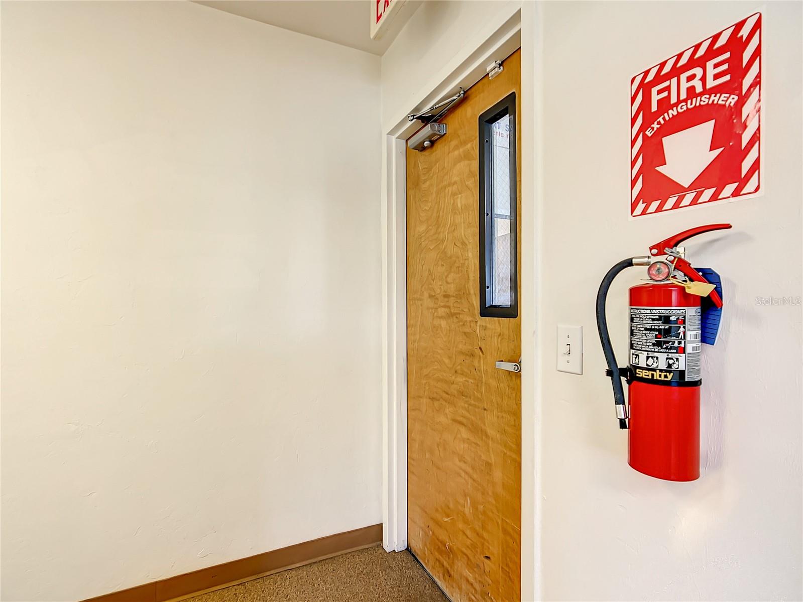 FLORIAN INDUST PARK - Commercial Sale