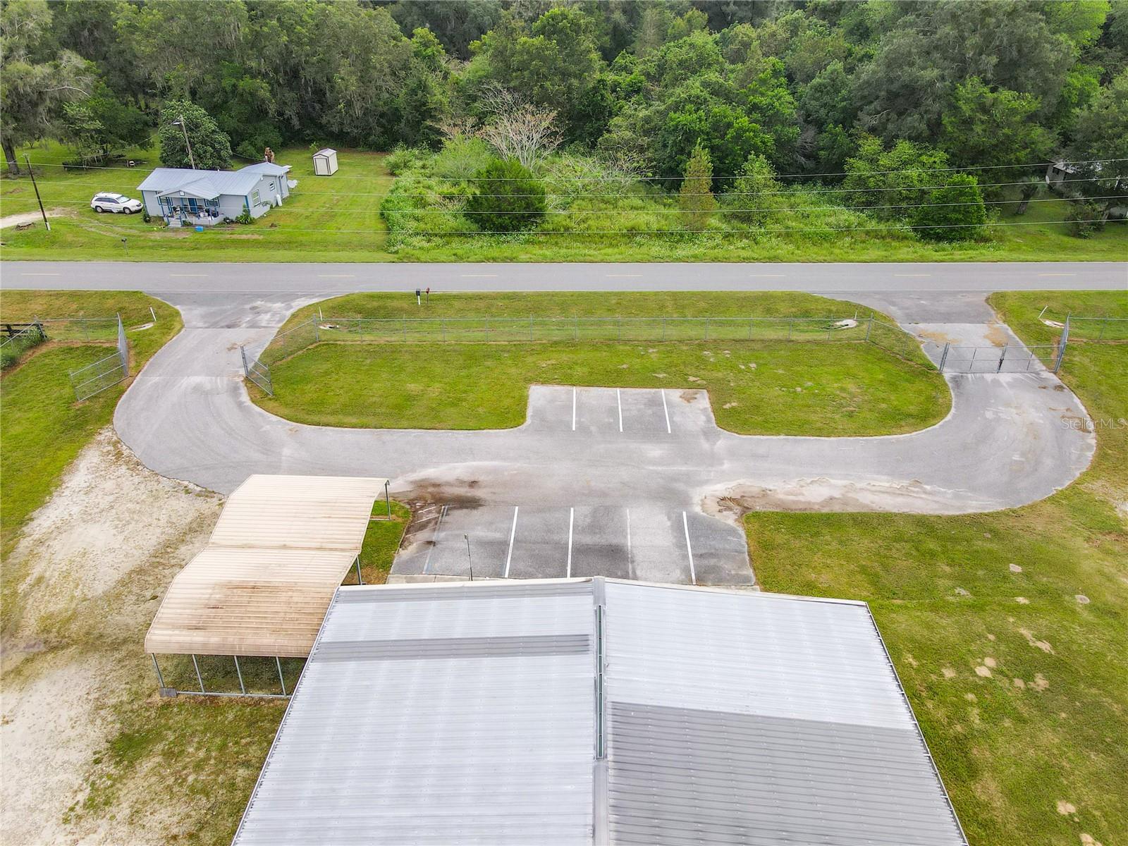 FLORIAN INDUST PARK - Commercial Sale