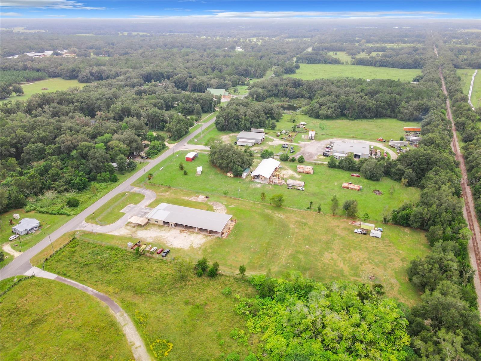 FLORIAN INDUST PARK - Commercial Sale