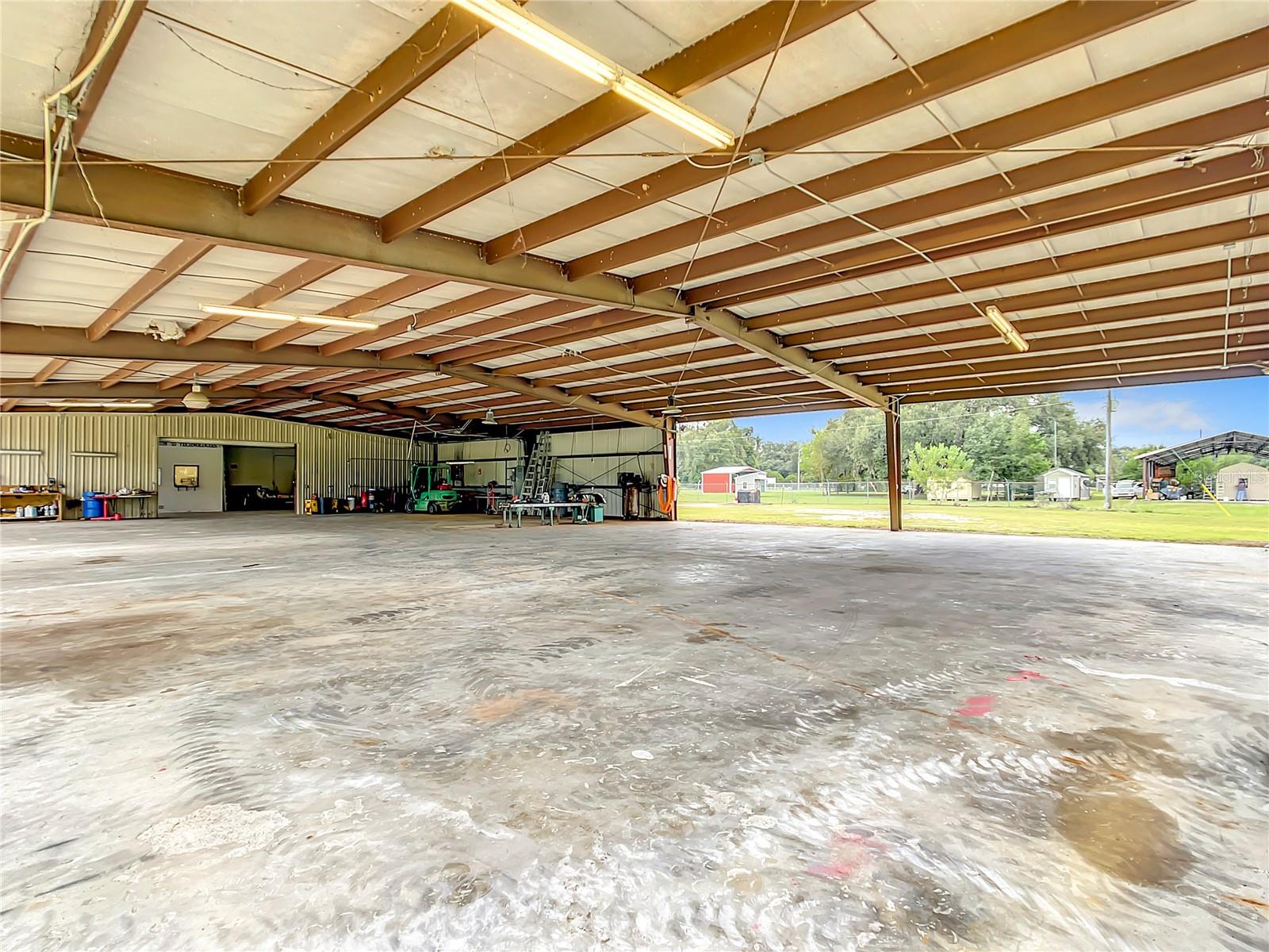 FLORIAN INDUST PARK - Commercial Sale