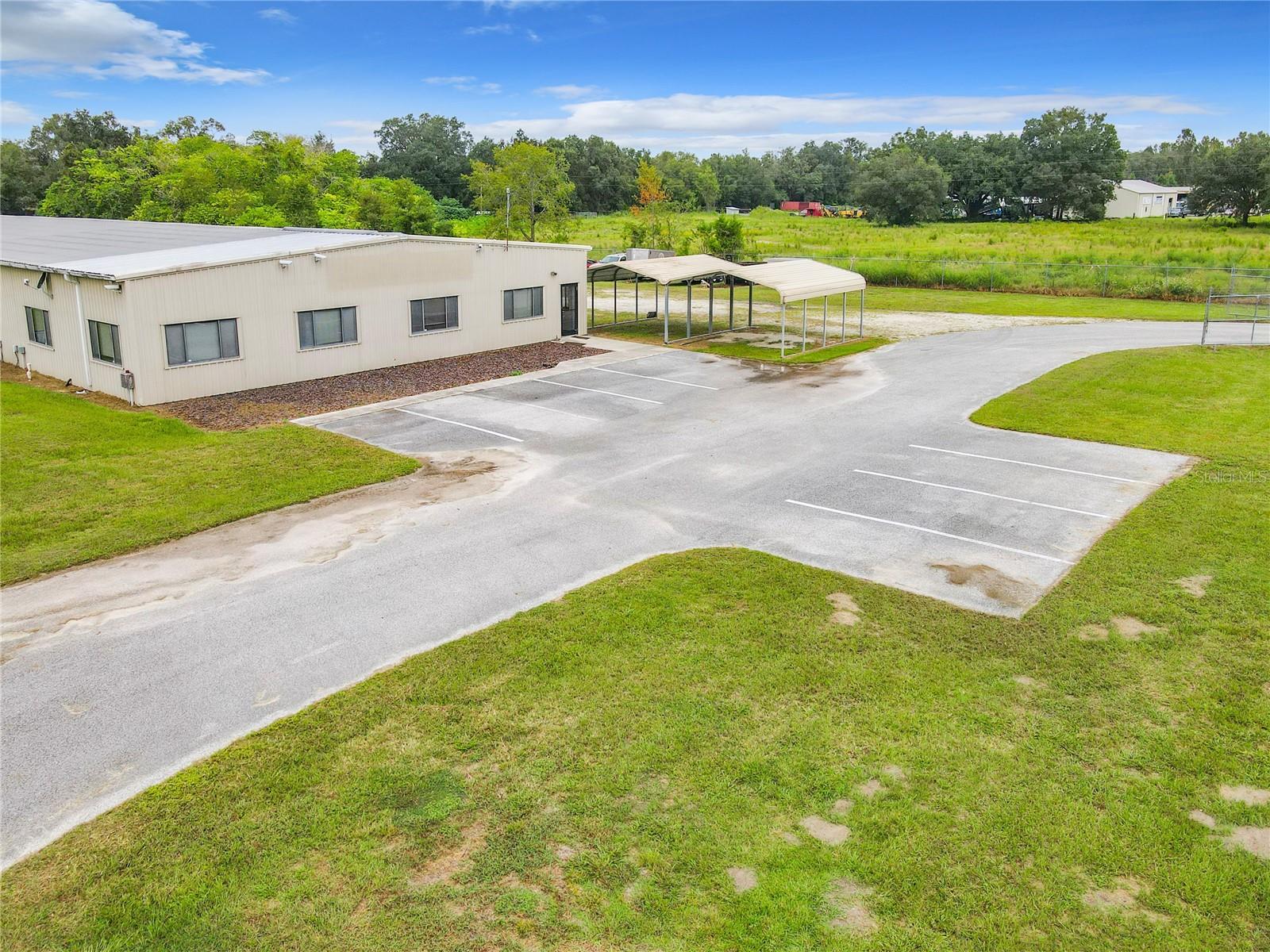 FLORIAN INDUST PARK - Commercial Sale