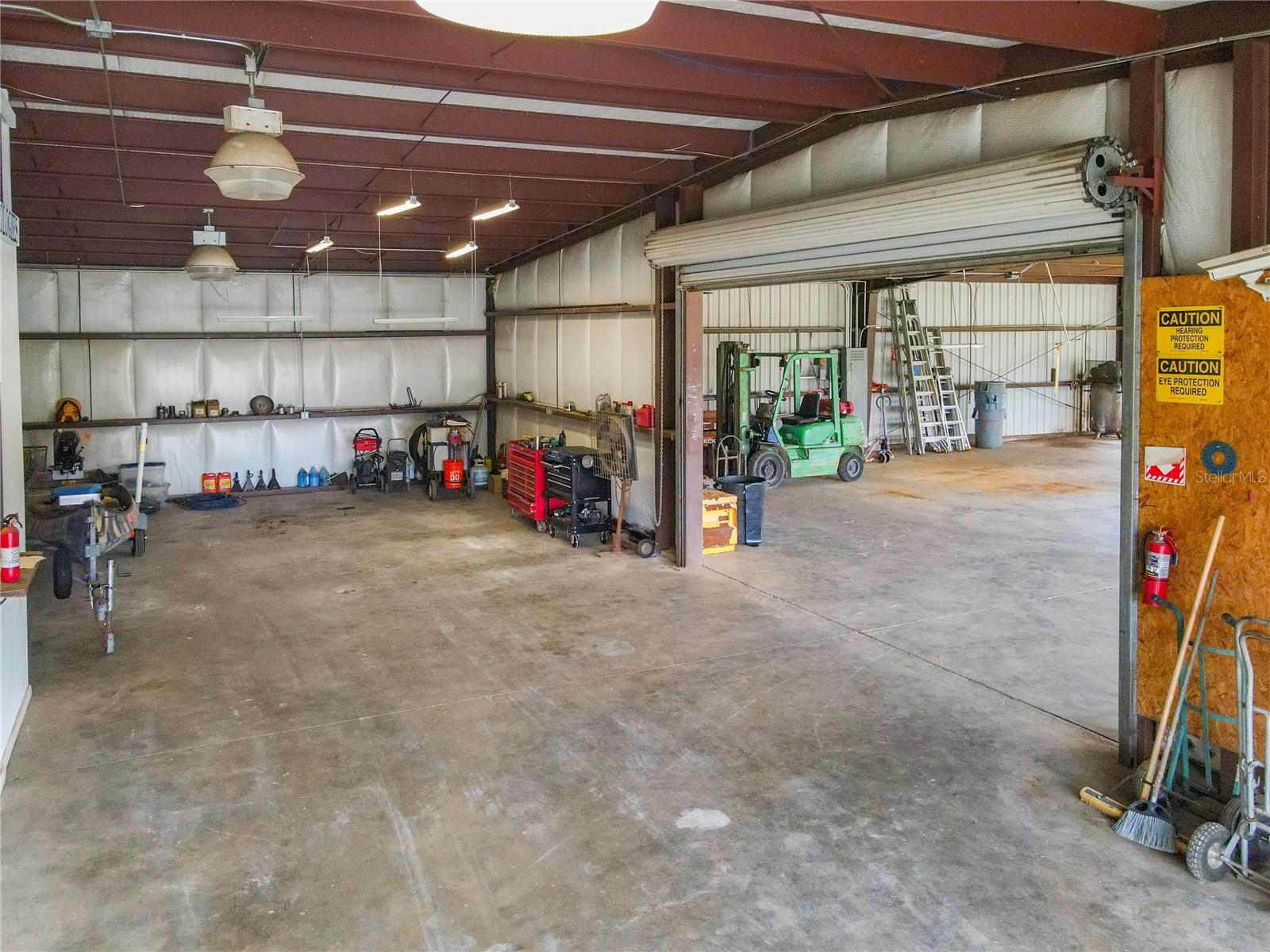 FLORIAN INDUST PARK - Commercial Sale