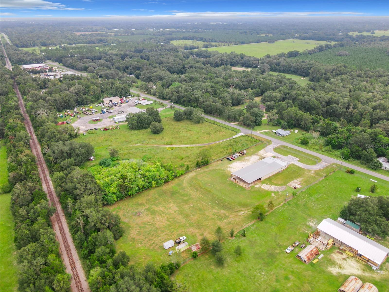 FLORIAN INDUST PARK - Commercial Sale