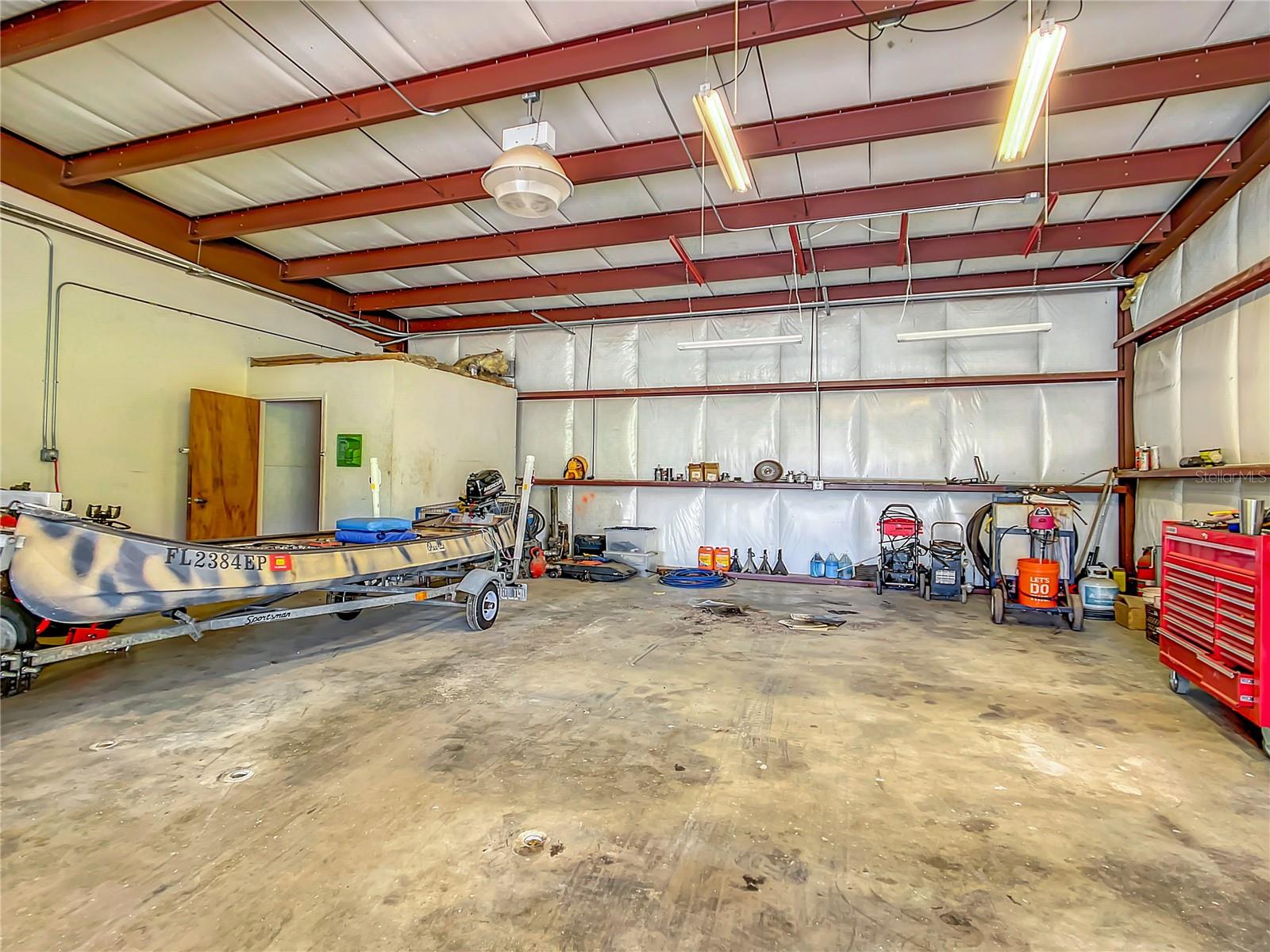 FLORIAN INDUST PARK - Commercial Sale