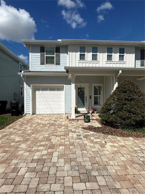 Photo of 229 E Grant Street, Orlando, FL 32806 (MLS # O6388486)