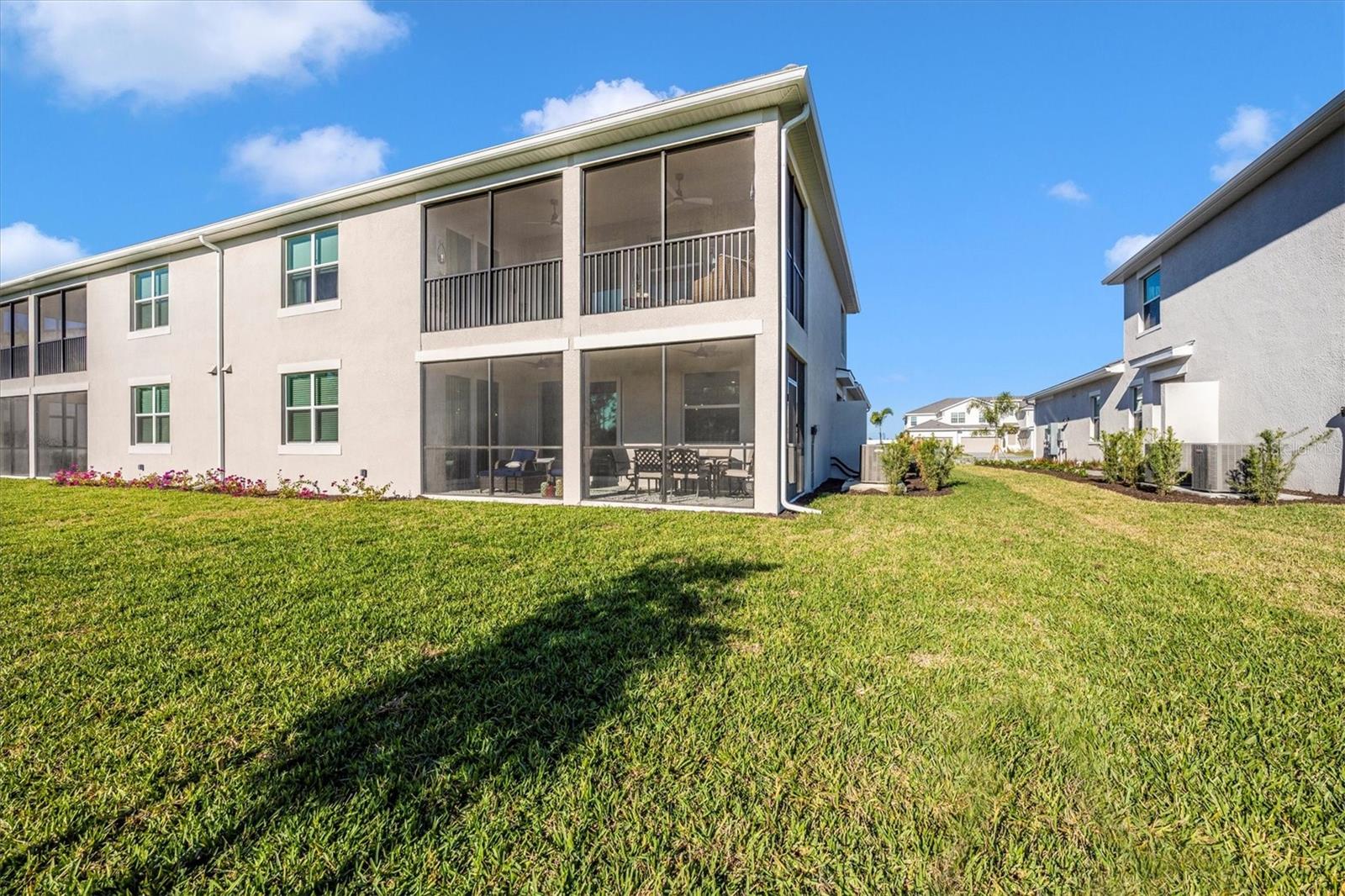 WELLEN PARK GOLF & COUNTRY CLUB - Residential Lease